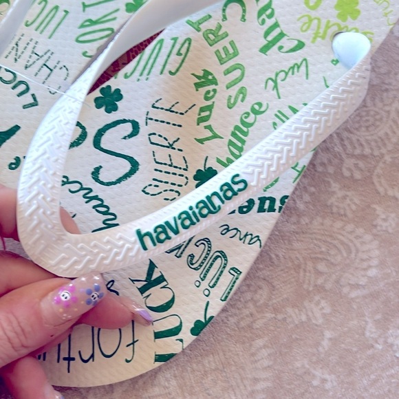 Brand New Havaianas White & Green Irish Good Luck Flip Flops Slide Thong Sandals - Picture 5 of 16